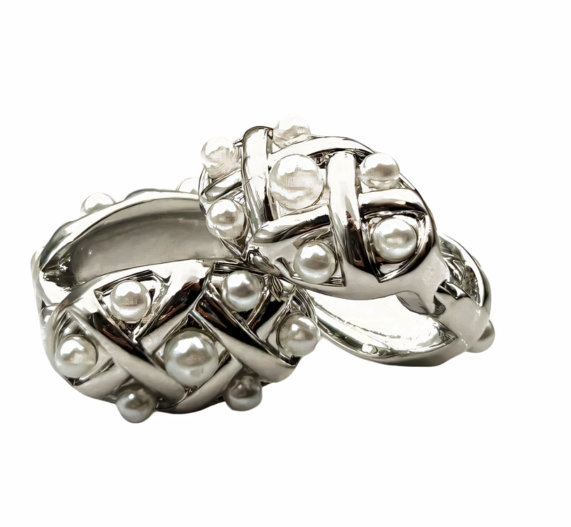 Qupeci Time Serisi İnci Süslemeli Gümüş Küpe